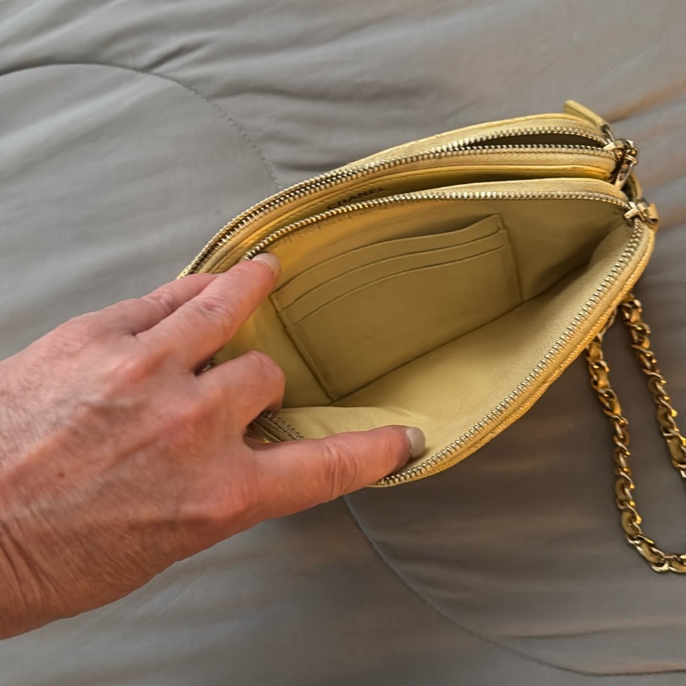 Chanel iridescent, yellow, Matelasse double zip wallet on a chain GHW RARE - Picture 7 of 12